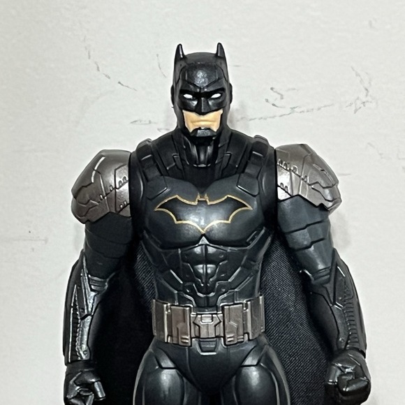 Action Figure Batman in Light Cloth Cape 6" 2016 DC Comics by TM - Picture 2 of 7